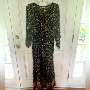 NWOT Floral Maxi Dress